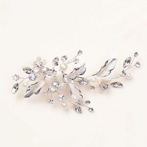 Brand New! Dareth Colburn Petite Pearl and Floral Hair Clip